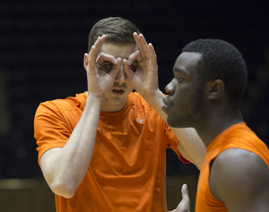 Tyler Lydon came off the bench for Syracuse to score eight points and corral nine rebounds.