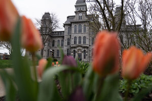 The Women in Leadership initiative is accepting applications for its second annual cohort of SU faculty and staff. Cohort members receive opportunities for mentorship and professional development.