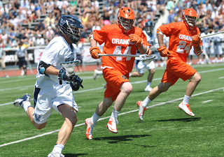 Matt Harris and Steve Ianzito defend a Villanova scorer.