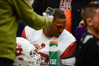 Hunt interacts with fans after the Spring Game.