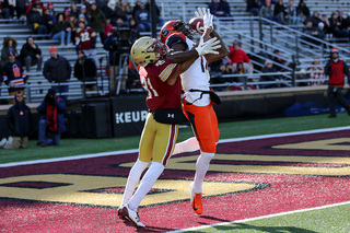 Jamal Custis had three catches for 68 yards in SU's win.